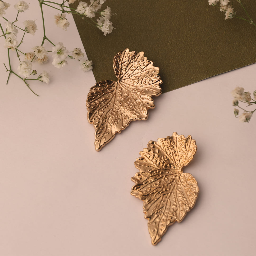 Golden Leaf Statement Earrings – Nature’s Elegance in Every Detail - Image 3