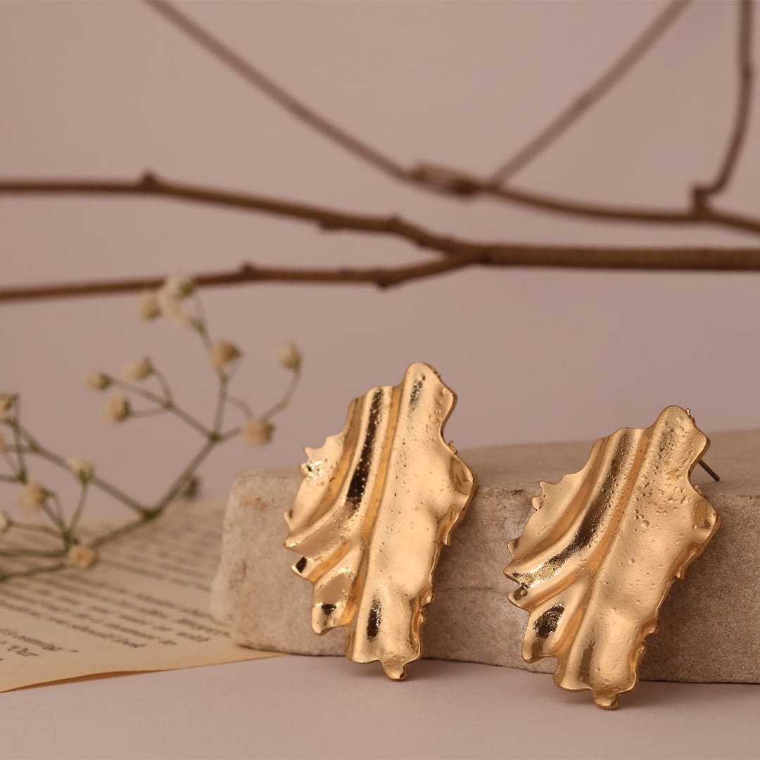 Nature-Inspired Elegance – Textured Leaf Stud Earrings