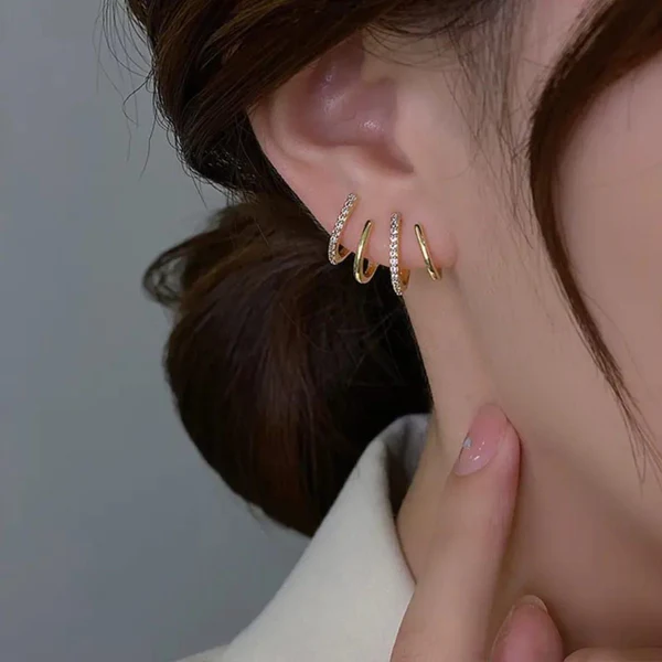 Bling Blogger Stud Earring - Image 3