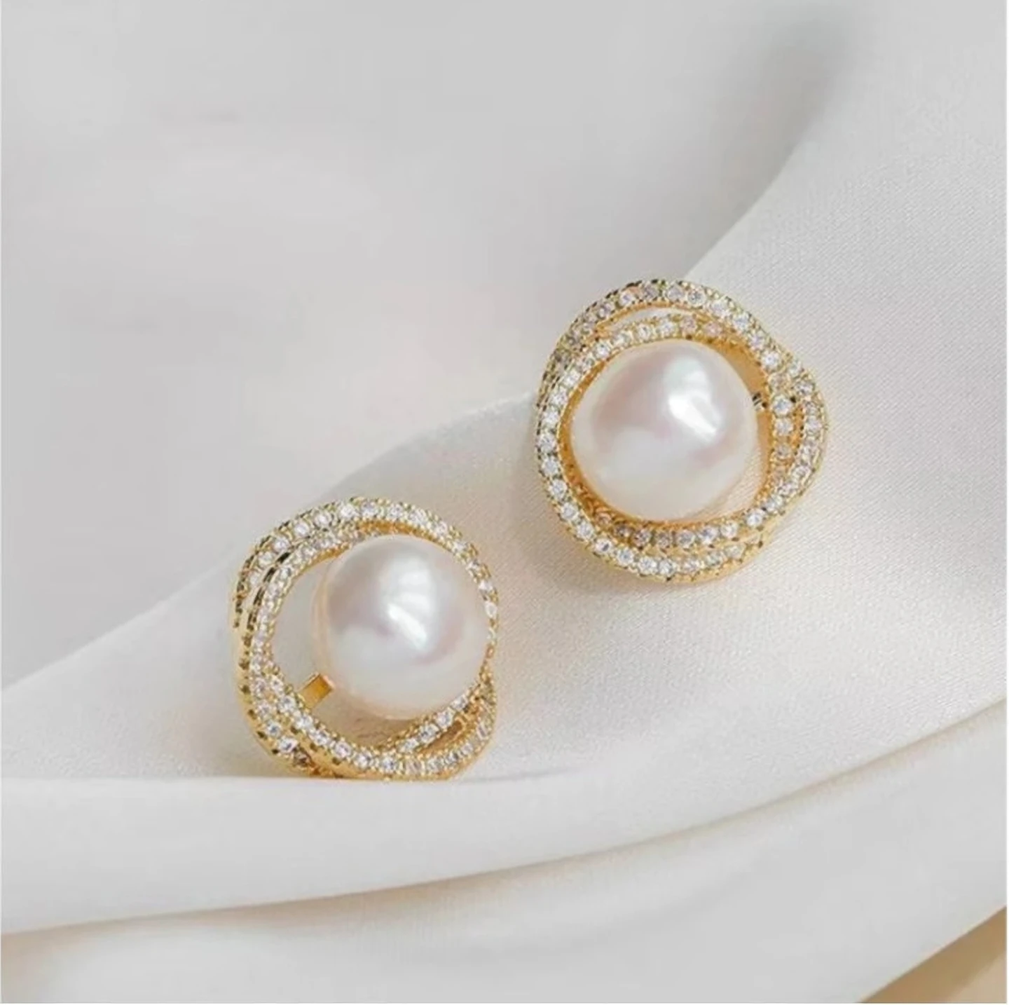 BERYLBABE Stylish Gold Stone Stud Earring for Women & Girls - Image 2